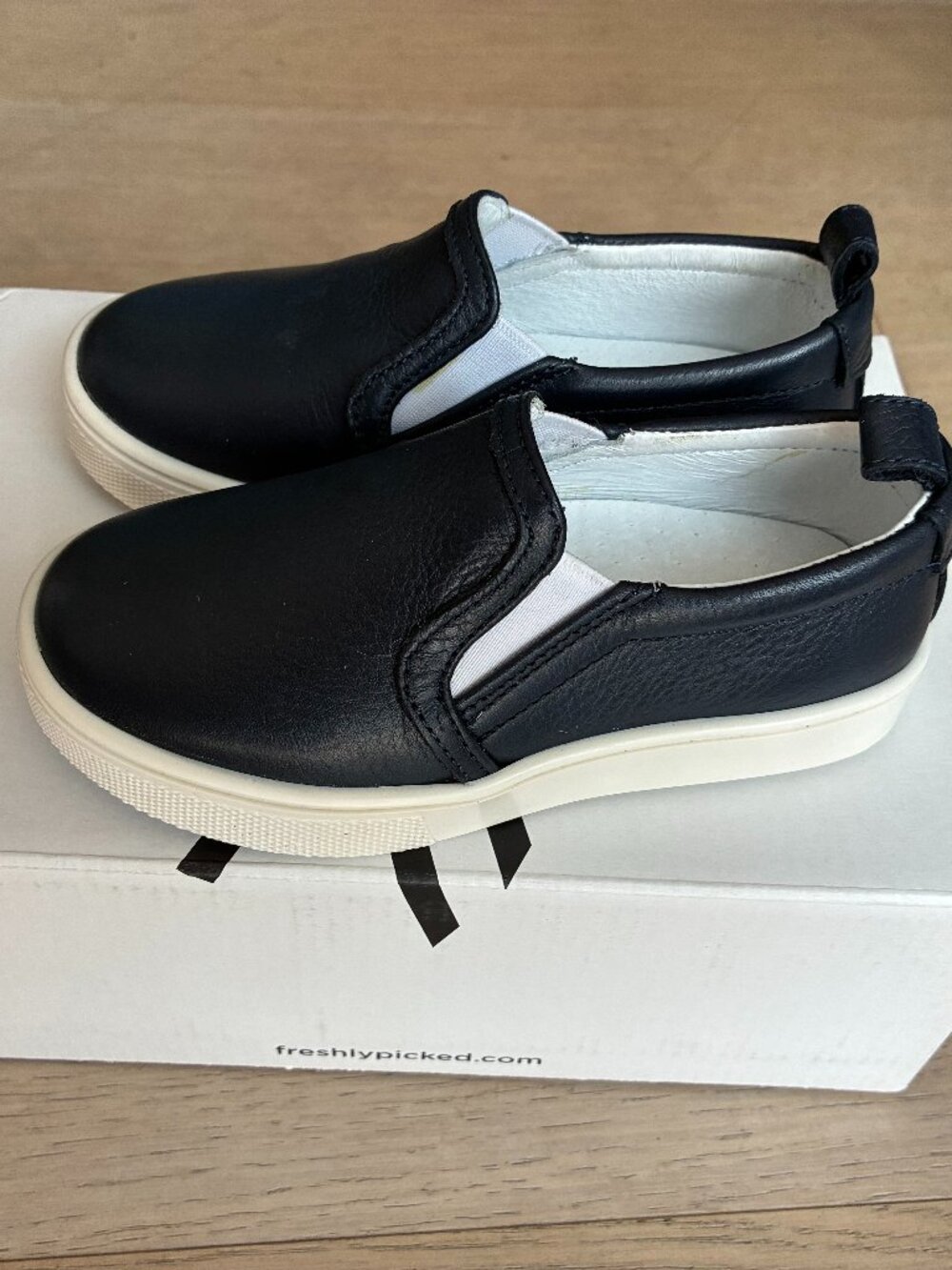 Freshly Picked classic slip on navy girls and boys NWT